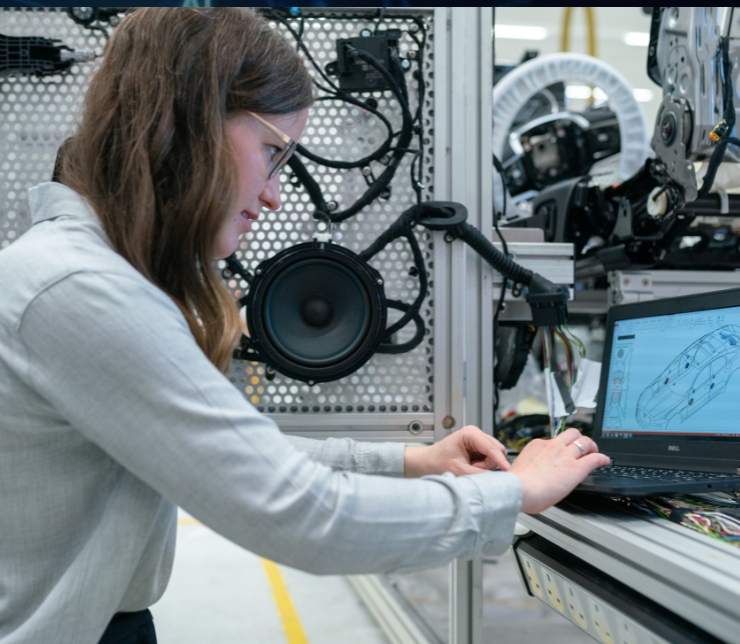 How a Tech Recruitment Agency Connects You With Top-Tier Engineering Talent sruta
